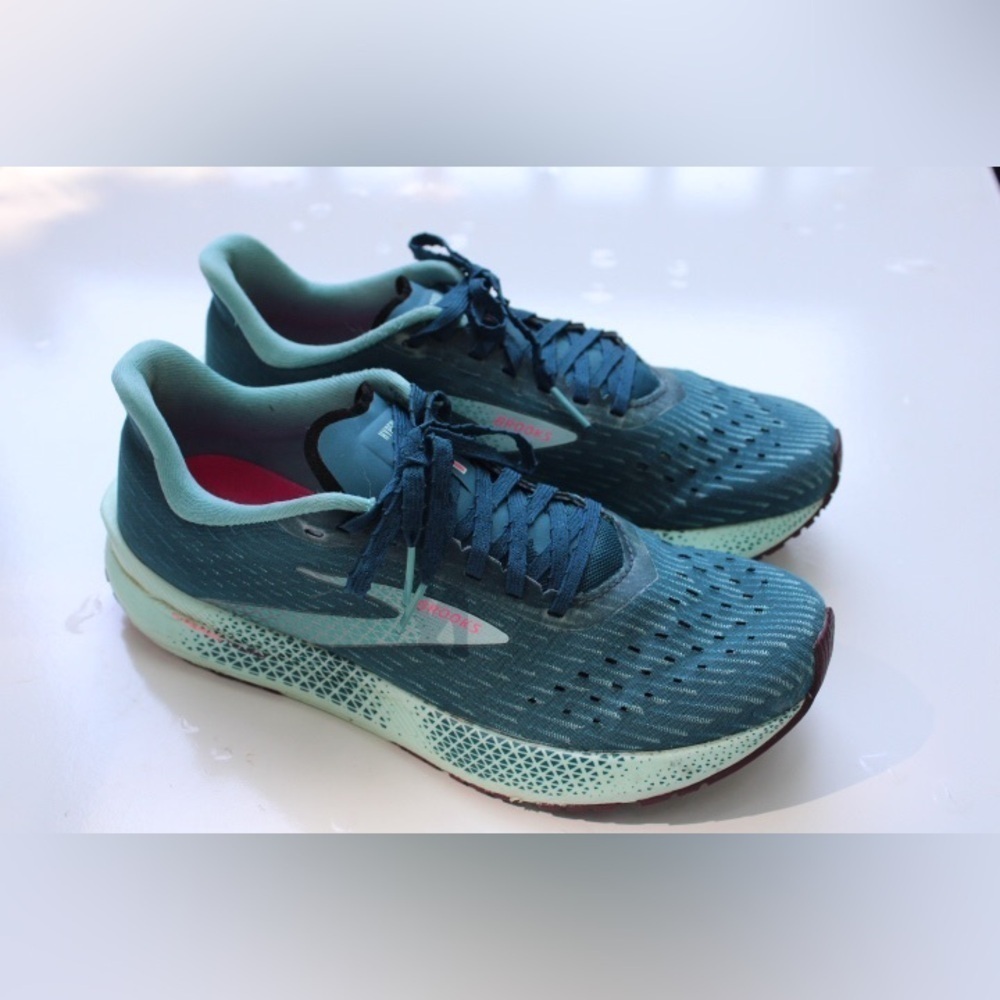 Brooks Hyperion Tempo sneakers